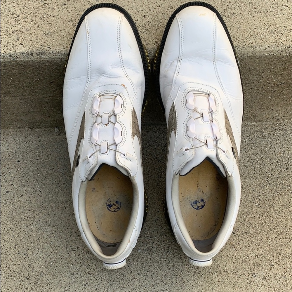 Foot Joy Men’s white golf shoes